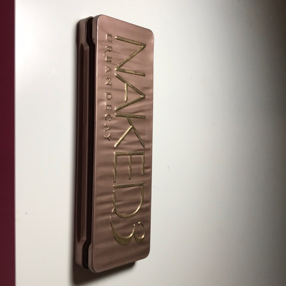 Urban decay! Naked 3 pallet! Used! Authentic 😊